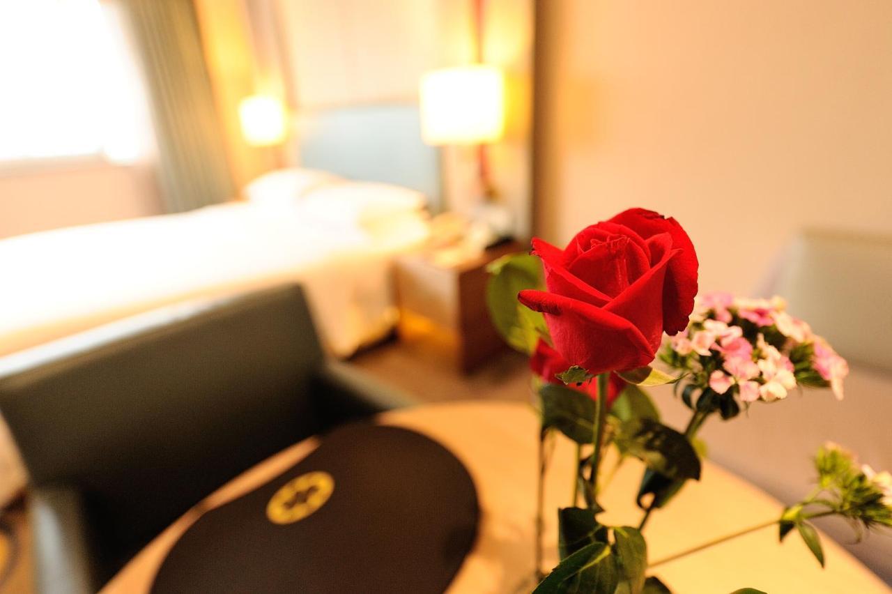อินโซนการ์แลนด์โฮเต็ลจิแนน Hotel จี่หนาน ภายนอก รูปภาพ
