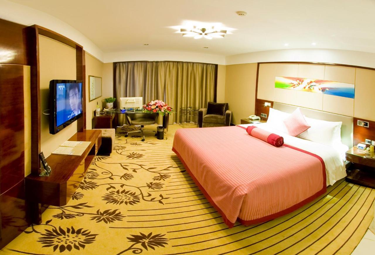 อินโซนการ์แลนด์โฮเต็ลจิแนน Hotel จี่หนาน ภายนอก รูปภาพ